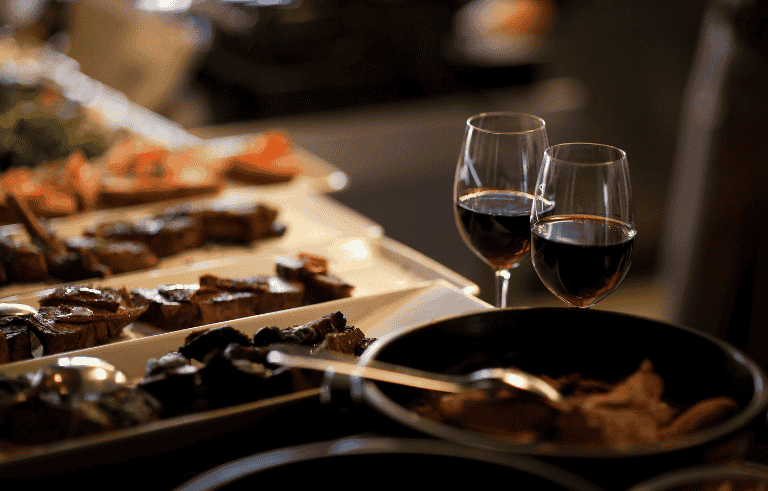 5 Reasons Why Hotels and Restaurants Are Switching to Premium Melamine Tableware